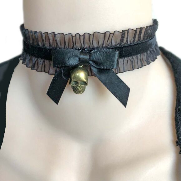 Gothic Black Skull Choker Antique Bronze 3D Charm Stretch Velvet Ribbon Necklace - Picture 4 of 7